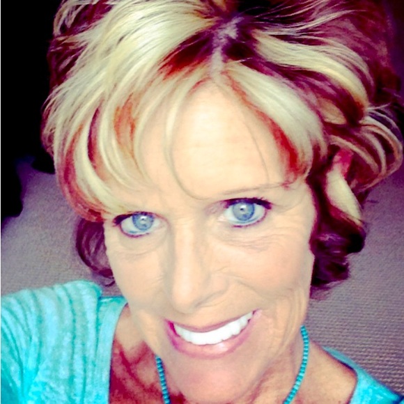 Meet your Posher, Sharon - Picture 3 of 8